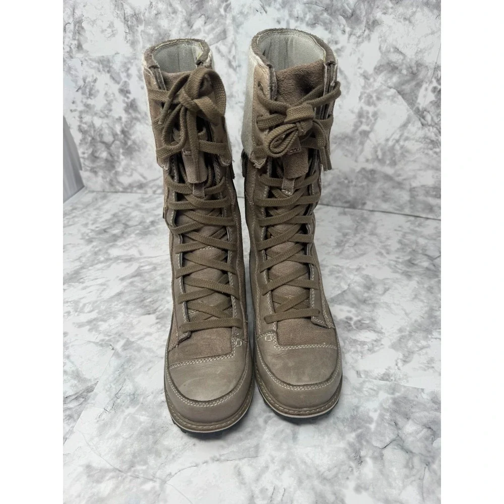 The North Face Primaloft 200 Gram Insulated Suede Knit Collar‎  Boots Waterproof